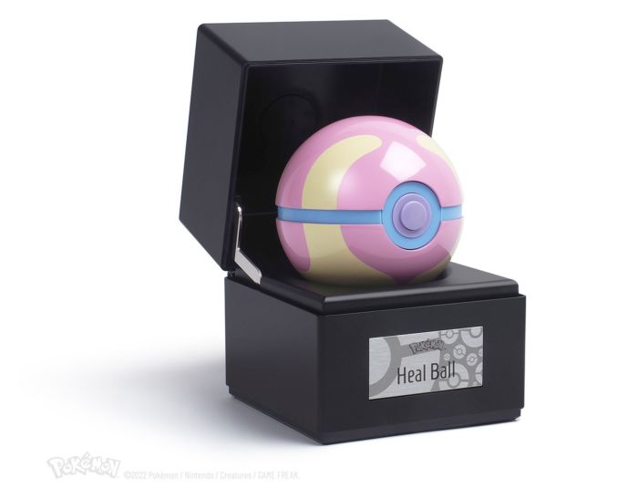 Pokemon - Heal Ball 1:1 Scale Life Size Die-Cast Prop Replica - The Amazing Collectables